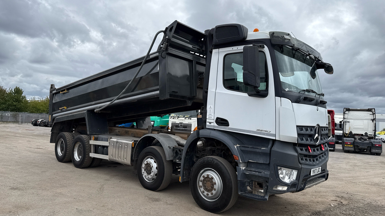 MERCEDES-BENZ AROCS 3240 - Camião basculante: foto 1 MERCEDES-BENZ AROCS 3240 - Camião basculante: foto 1