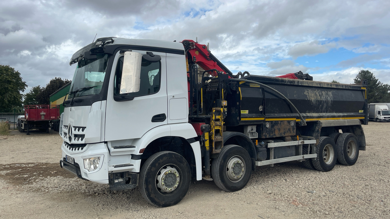 MERCEDES-BENZ AROCS - Camião basculante, Camião grua: foto 2 MERCEDES-BENZ AROCS - Camião basculante, Camião grua: foto 2