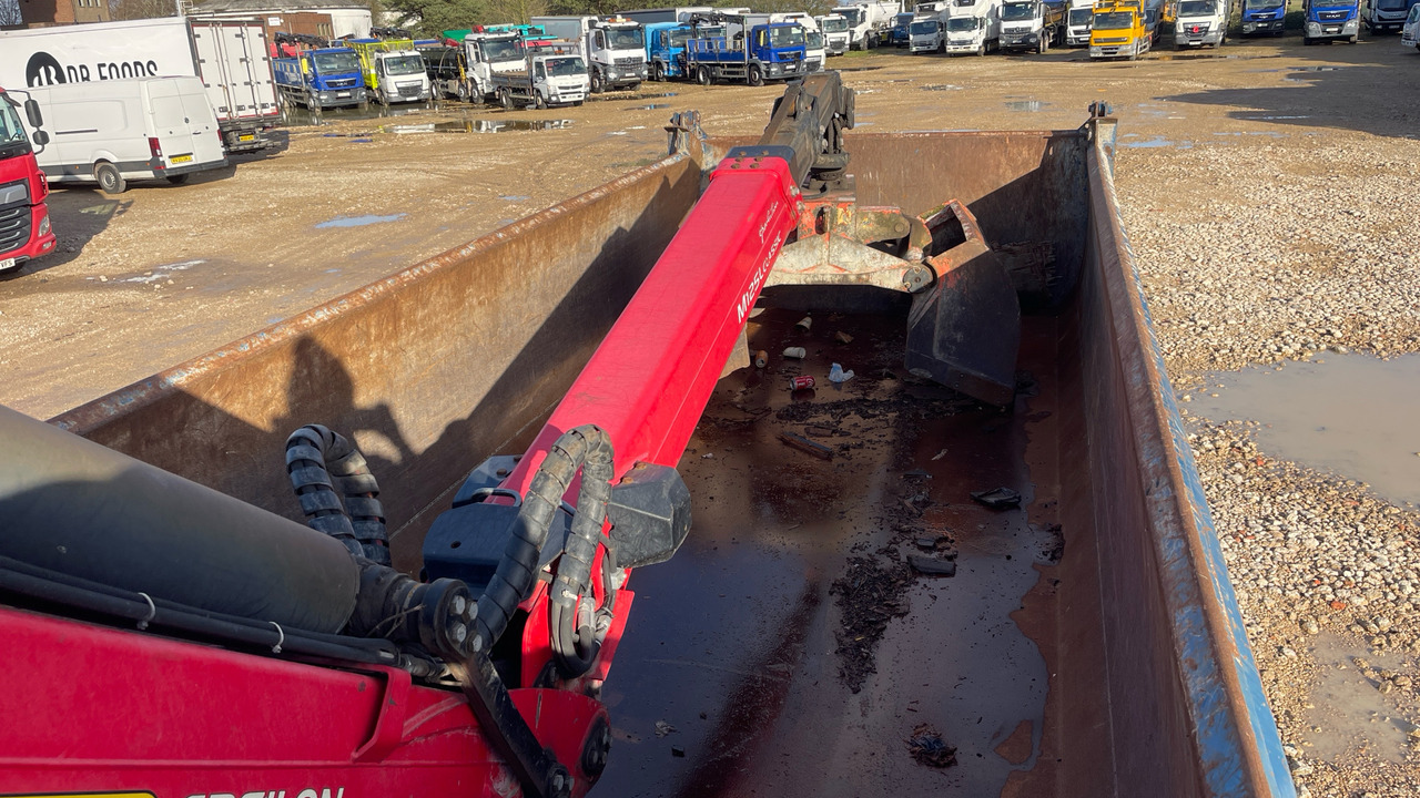 Camião basculante, Camião grua MERCEDES-BENZ AROCS: foto 14