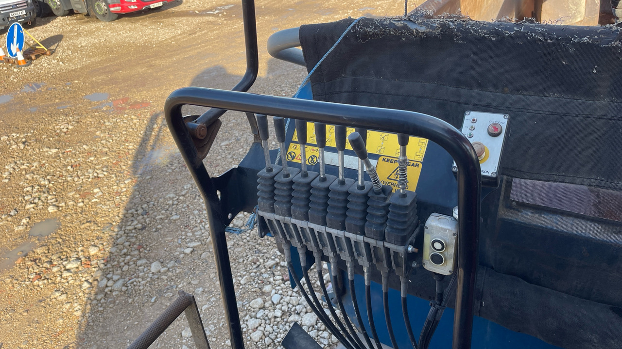 Camião basculante, Camião grua MERCEDES-BENZ AROCS: foto 18