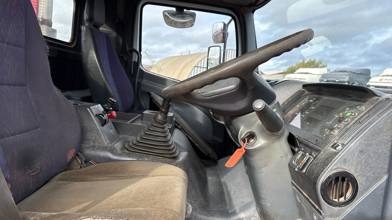 MERCEDES-BENZ ATEGO 1823 - Camião multibenne: foto 5 MERCEDES-BENZ ATEGO 1823 - Camião multibenne: foto 5