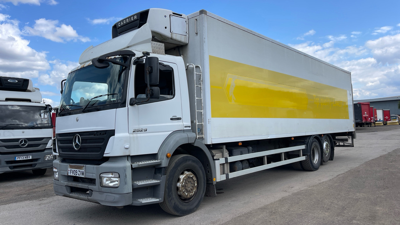 MERCEDES-BENZ ATEGO 2529 - Camião frigorífico: foto 2 MERCEDES-BENZ ATEGO 2529 - Camião frigorífico: foto 2