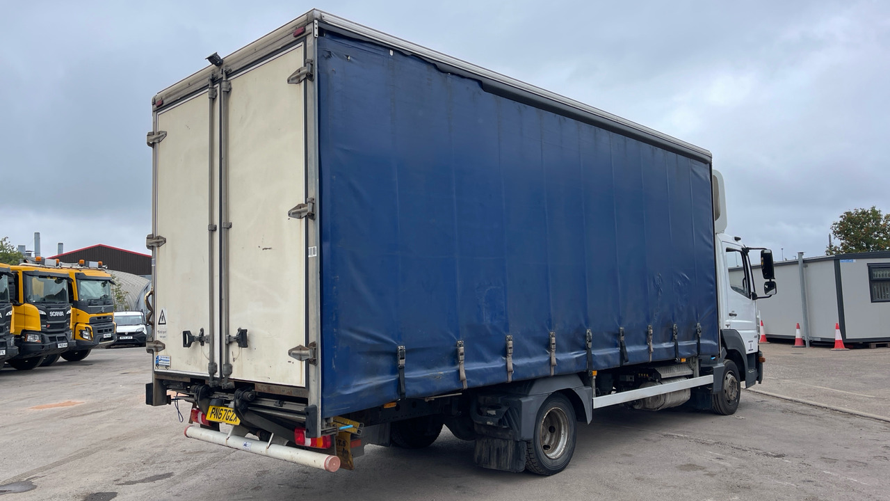 MERCEDES-BENZ ATEGO 816 - Camião de lona: foto 4 MERCEDES-BENZ ATEGO 816 - Camião de lona: foto 4