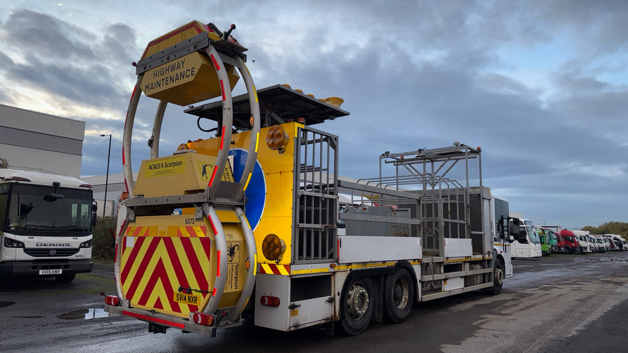 MERCEDES-BENZ ECONIC 2629 - Camião de caixa aberta/ Plataforma: foto 4 MERCEDES-BENZ ECONIC 2629 - Camião de caixa aberta/ Plataforma: foto 4