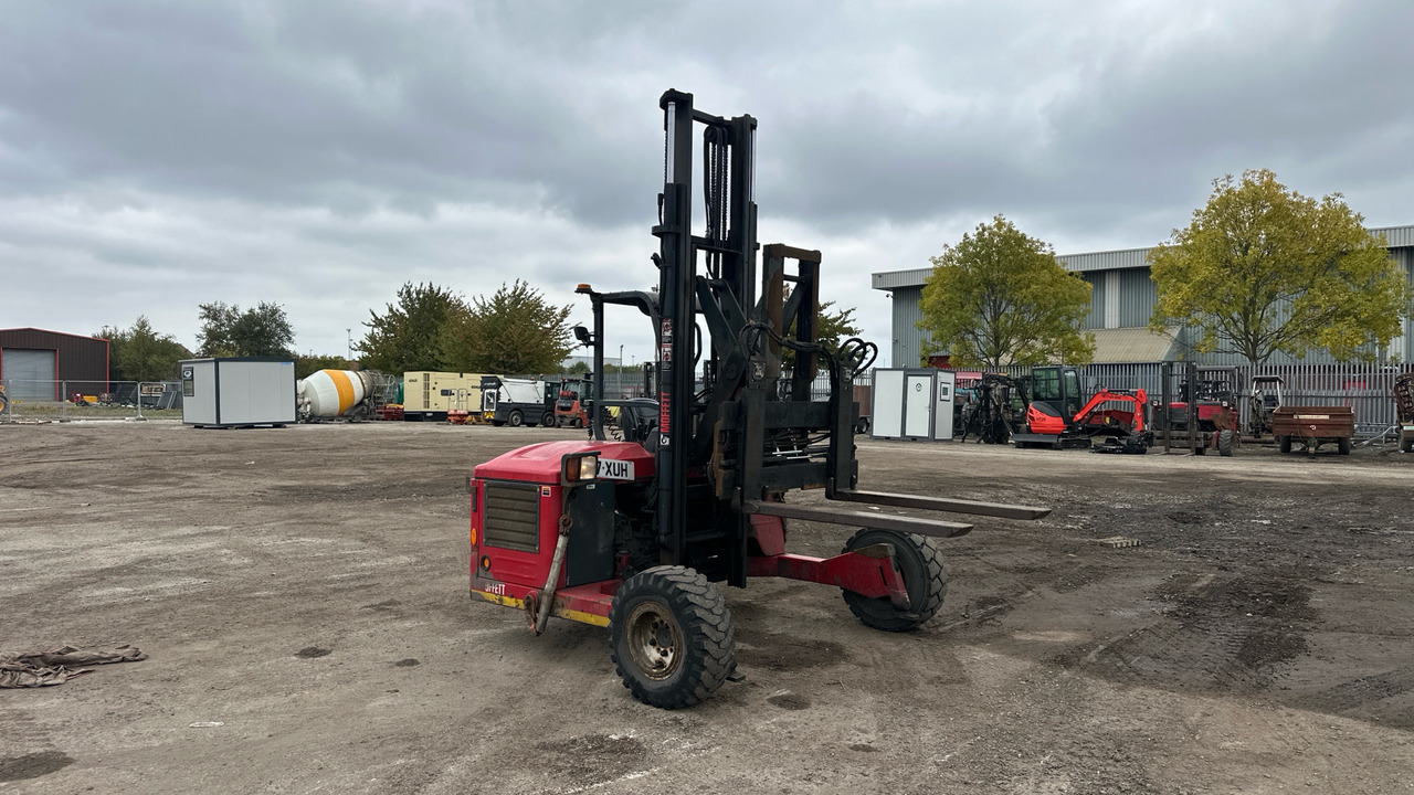 MOFFETT M4 20.3 - Empilhadeira montada em caminhão: foto 1 MOFFETT M4 20.3 - Empilhadeira montada em caminhão: foto 1