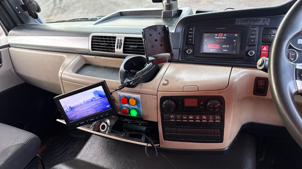 Camião de caixa aberta/ Plataforma, Camião grua Man TGM 18.250: foto 7 Camião de caixa aberta/ Plataforma, Camião grua Man TGM 18.250: foto 7