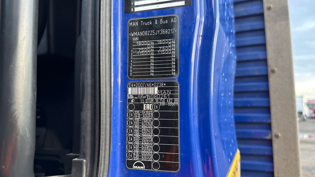 Camião de caixa aberta/ Plataforma, Camião grua Man TGM 18.250: foto 12 Camião de caixa aberta/ Plataforma, Camião grua Man TGM 18.250: foto 12