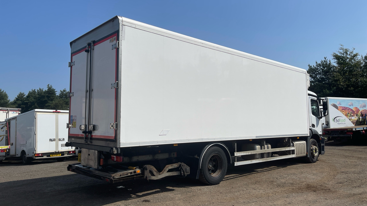 Mercedes-Benz Antos 1827 - Camião frigorífico: foto 4 Mercedes-Benz Antos 1827 - Camião frigorífico: foto 4