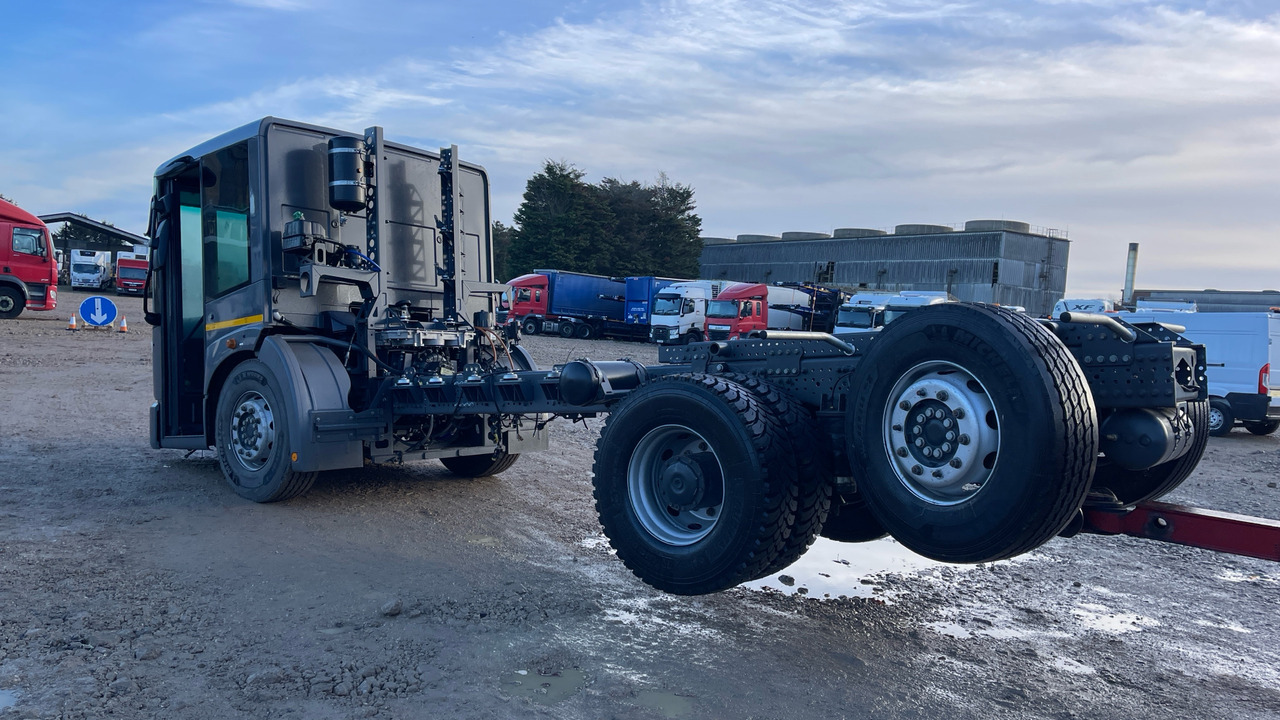 Mercedes-Benz Econic - Camião chassi, Caminhão elétrico: foto 4 Mercedes-Benz Econic - Camião chassi, Caminhão elétrico: foto 4