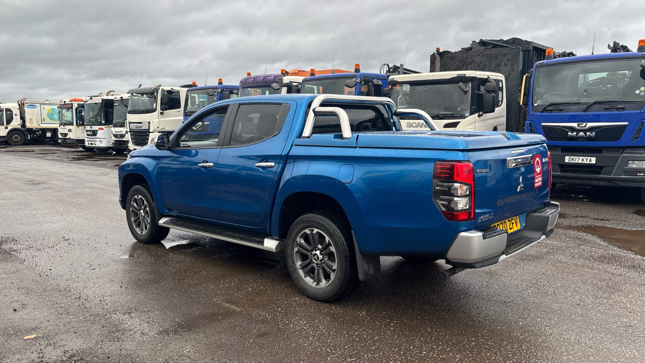 Mitsubishi L200 DI-D 2.3 Barbarian X 150PS - Pick-up, Carrinha cabine dupla: foto 3 Mitsubishi L200 DI-D 2.3 Barbarian X 150PS - Pick-up, Carrinha cabine dupla: foto 3