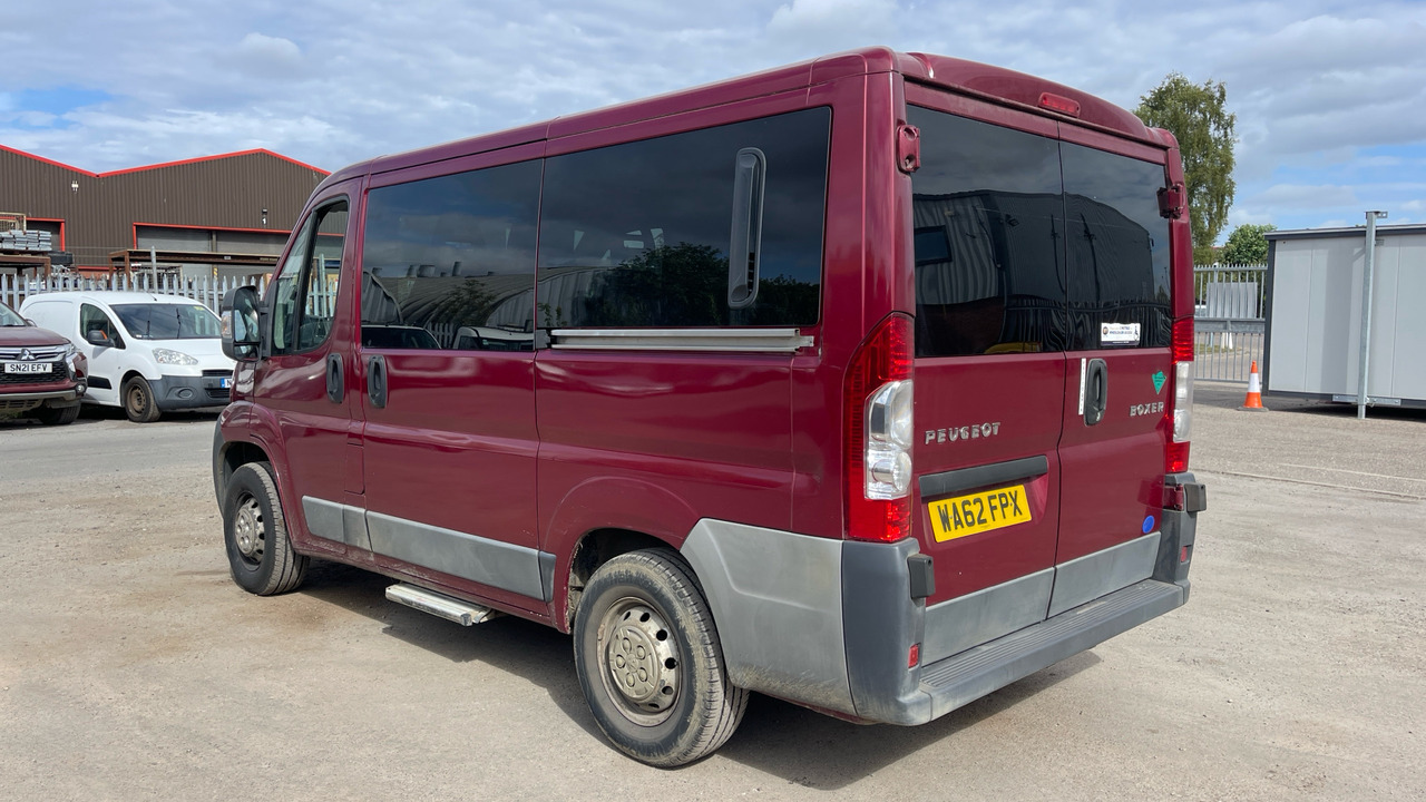 PEUGEOT BOXER 333 2.2 HDI 110PS - Minibus, Furgão de passageiros: foto 3 PEUGEOT BOXER 333 2.2 HDI 110PS - Minibus, Furgão de passageiros: foto 3