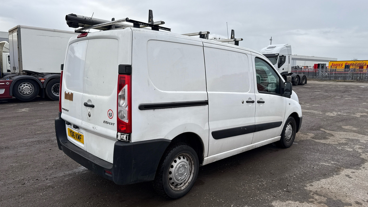 PEUGEOT EXPERT 1000 1.6 HDi 90PS - Furgão compacto: foto 4 PEUGEOT EXPERT 1000 1.6 HDi 90PS - Furgão compacto: foto 4