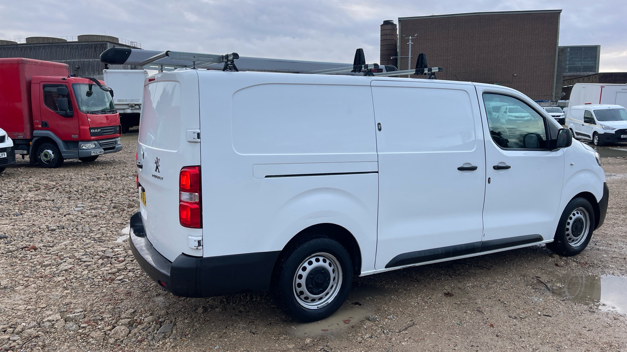 PEUGEOT EXPERT PROFESSIONAL 1.5 BLUEHDI 100PS - Furgão: foto 4 PEUGEOT EXPERT PROFESSIONAL 1.5 BLUEHDI 100PS - Furgão: foto 4