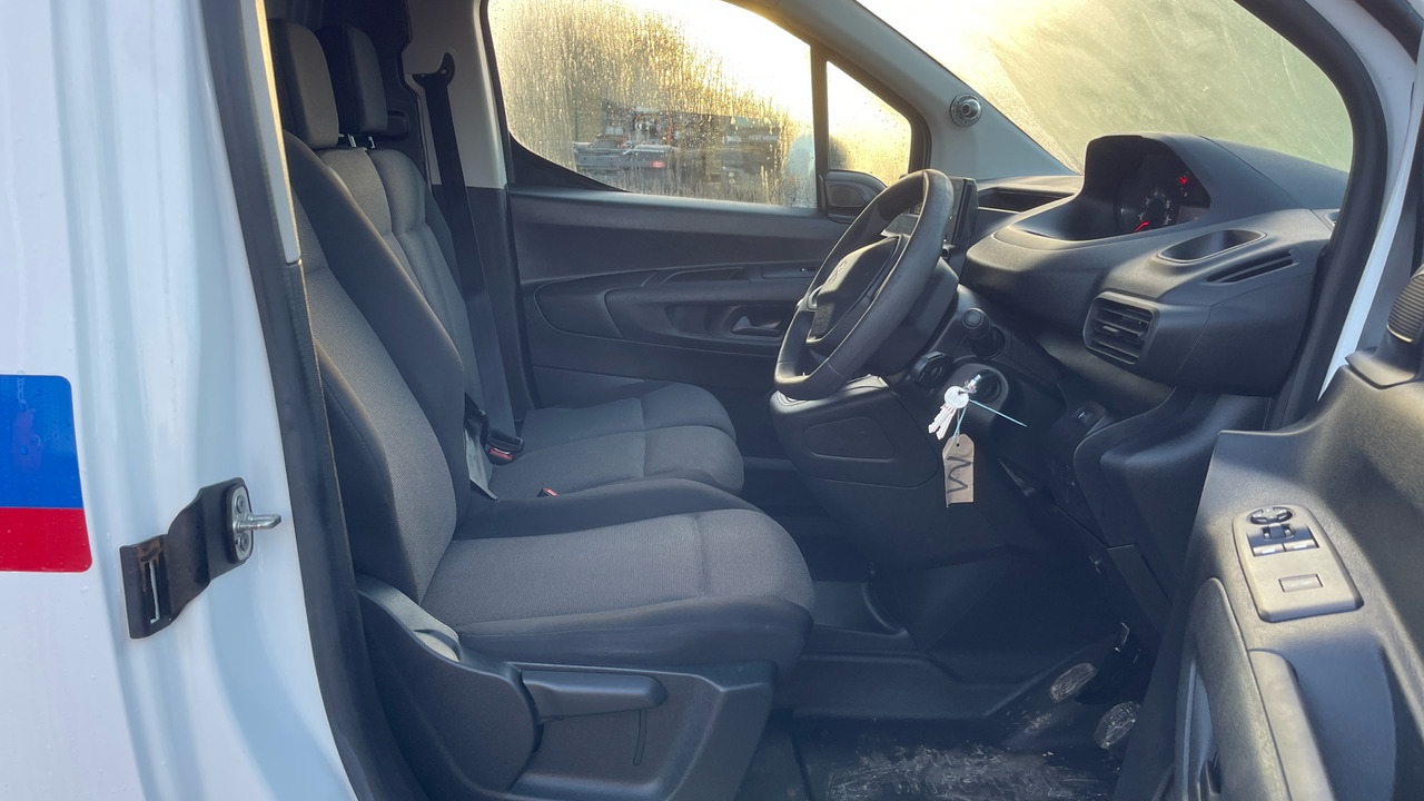 PEUGEOT PARTNER 1000 1.5 BlueHDi 100PS - Furgão compacto: foto 5 PEUGEOT PARTNER 1000 1.5 BlueHDi 100PS - Furgão compacto: foto 5