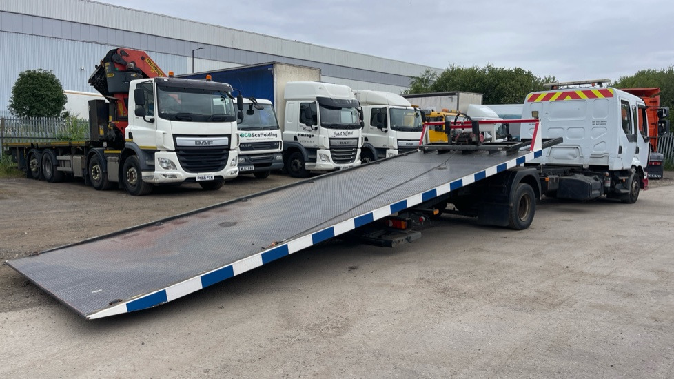 RENAULT MIDLUM 190 DXI - Camião transporte de veículos: foto 4 RENAULT MIDLUM 190 DXI - Camião transporte de veículos: foto 4