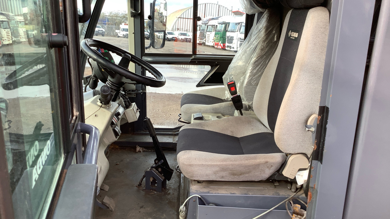 SCARAB MINOR M25H - Varredora urbana: foto 5 SCARAB MINOR M25H - Varredora urbana: foto 5