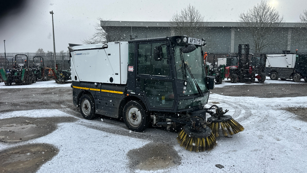 SCHMIDT SWINGO 200 - Varredora urbana: foto 1 SCHMIDT SWINGO 200 - Varredora urbana: foto 1