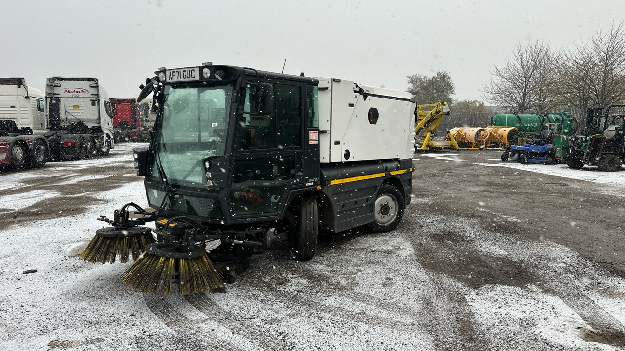 SCHMIDT SWINGO 200 - Varredora urbana: foto 2 SCHMIDT SWINGO 200 - Varredora urbana: foto 2