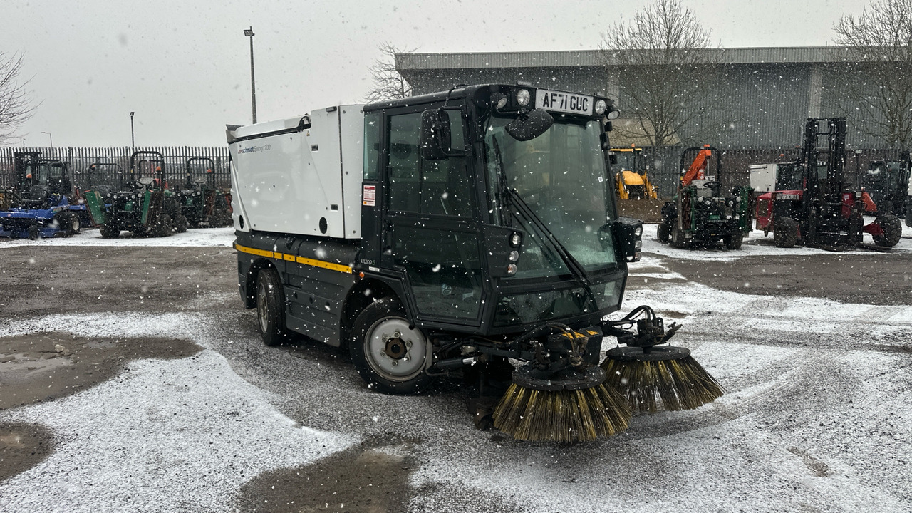 SCHMIDT SWINGO 200 - Varredora urbana: foto 1 SCHMIDT SWINGO 200 - Varredora urbana: foto 1