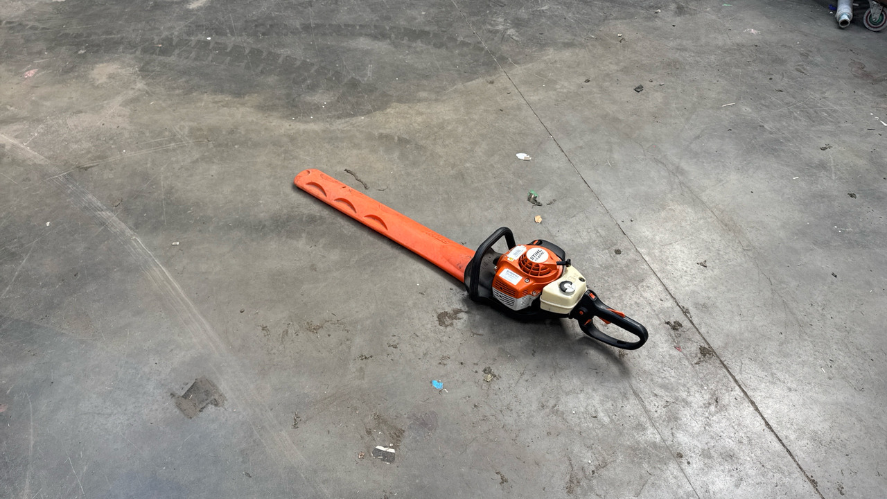 STIHL HS B2 RC HEDGE CUTTER - Equipamento de construção: foto 2 STIHL HS B2 RC HEDGE CUTTER - Equipamento de construção: foto 2