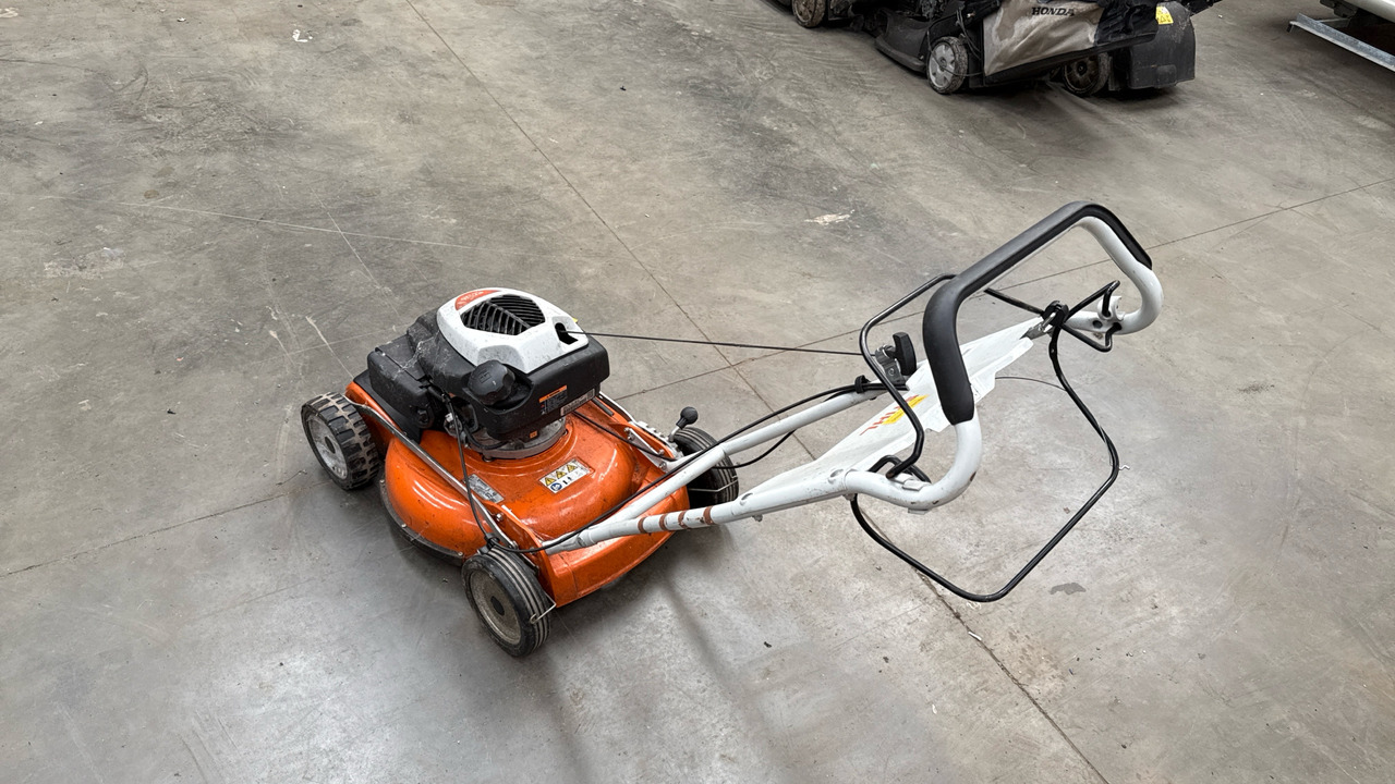STIHL RM4 RTP - Equipamento de construção: foto 3 STIHL RM4 RTP - Equipamento de construção: foto 3