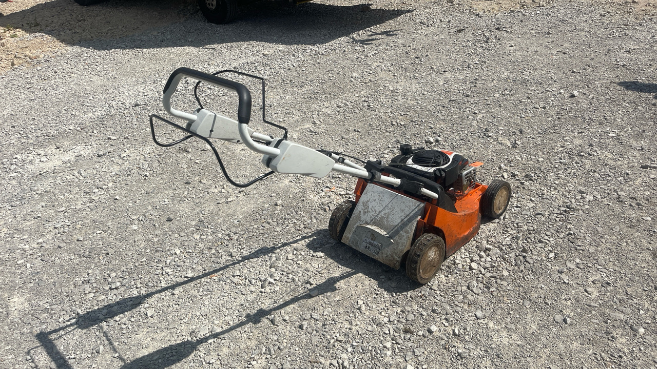 STIHL RM443T - Equipamento de construção: foto 4 STIHL RM443T - Equipamento de construção: foto 4