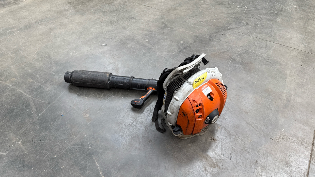 STIHL RMA 765V MOWER - Equipamento de construção: foto 1 STIHL RMA 765V MOWER - Equipamento de construção: foto 1