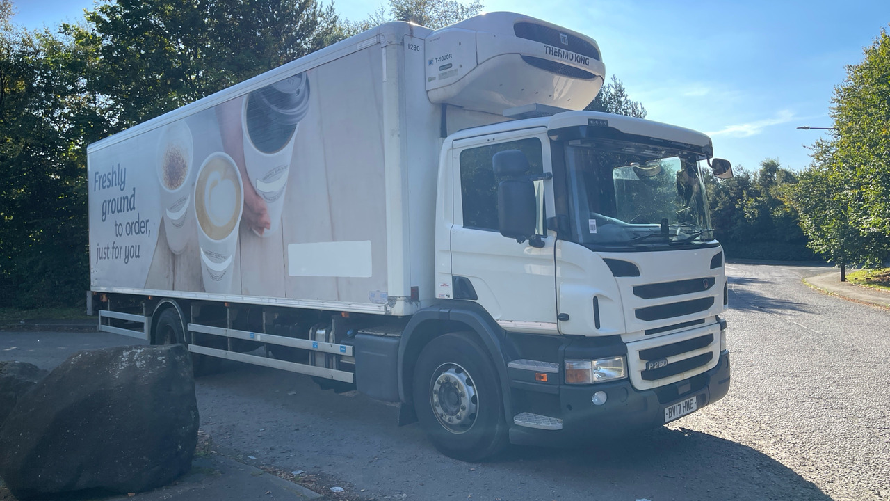 Scania P 250 - Camião frigorífico: foto 1 Scania P 250 - Camião frigorífico: foto 1