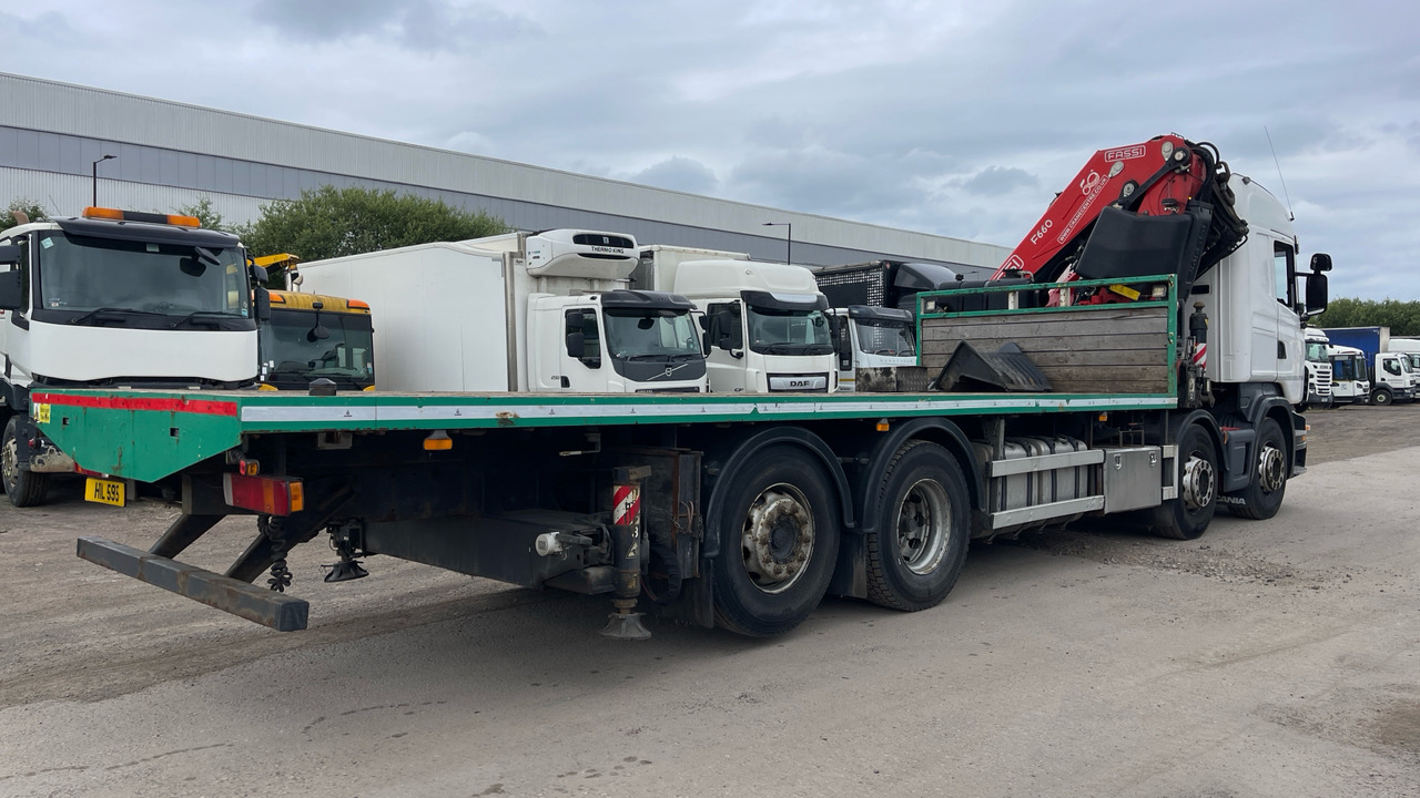 Scania R 440 - Camião de caixa aberta/ Plataforma, Camião grua: foto 4 Scania R 440 - Camião de caixa aberta/ Plataforma, Camião grua: foto 4