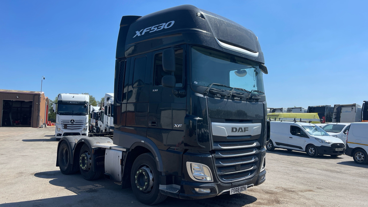 DAF XF 530 - Tractor: foto 1 DAF XF 530 - Tractor: foto 1