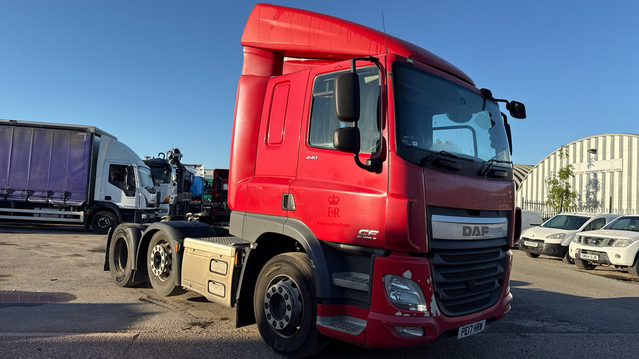 Daf CF 440 - Tractor: foto 1 Daf CF 440 - Tractor: foto 1