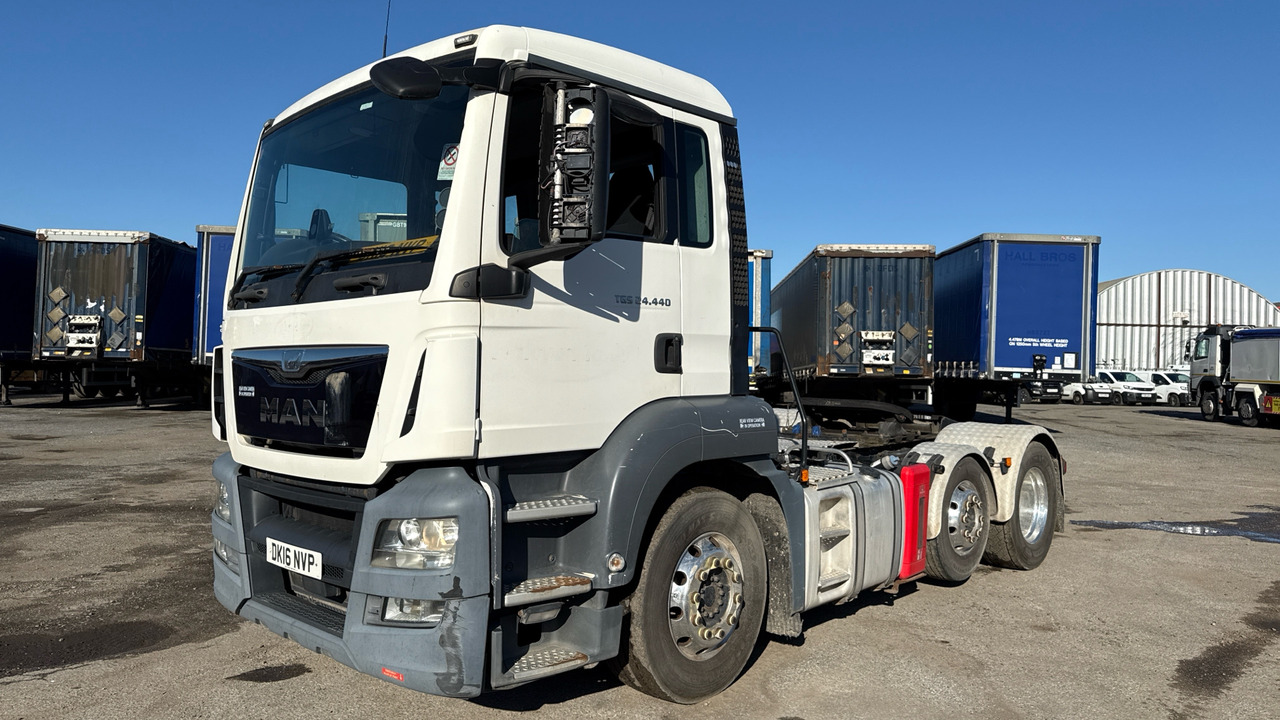 MAN TGS 24.440 - Tractor: foto 2 MAN TGS 24.440 - Tractor: foto 2