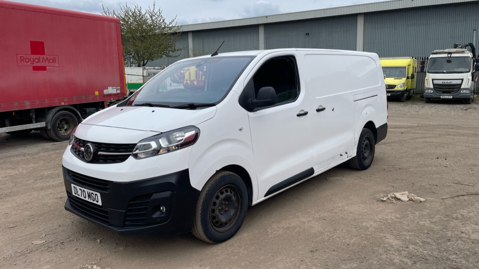 VAUXHALL VIVARO 3100 2.0d 120PS Dynamic H1 Van - Furgão: foto 2 VAUXHALL VIVARO 3100 2.0d 120PS Dynamic H1 Van - Furgão: foto 2