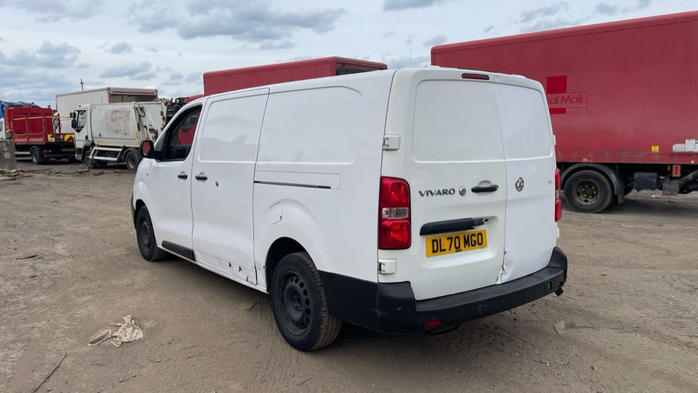 VAUXHALL VIVARO 3100 2.0d 120PS Dynamic H1 Van - Furgão: foto 3 VAUXHALL VIVARO 3100 2.0d 120PS Dynamic H1 Van - Furgão: foto 3