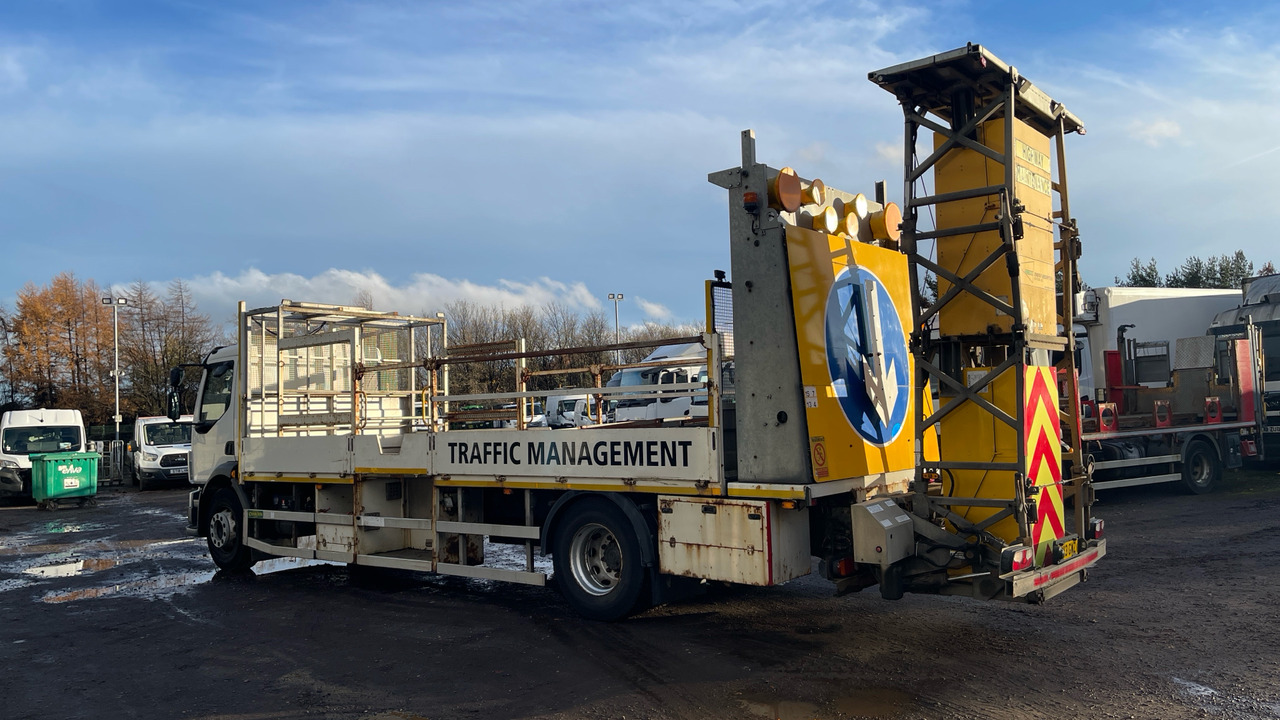 VOLVO FL 240 - Camião de caixa aberta/ Plataforma: foto 3 VOLVO FL 240 - Camião de caixa aberta/ Plataforma: foto 3