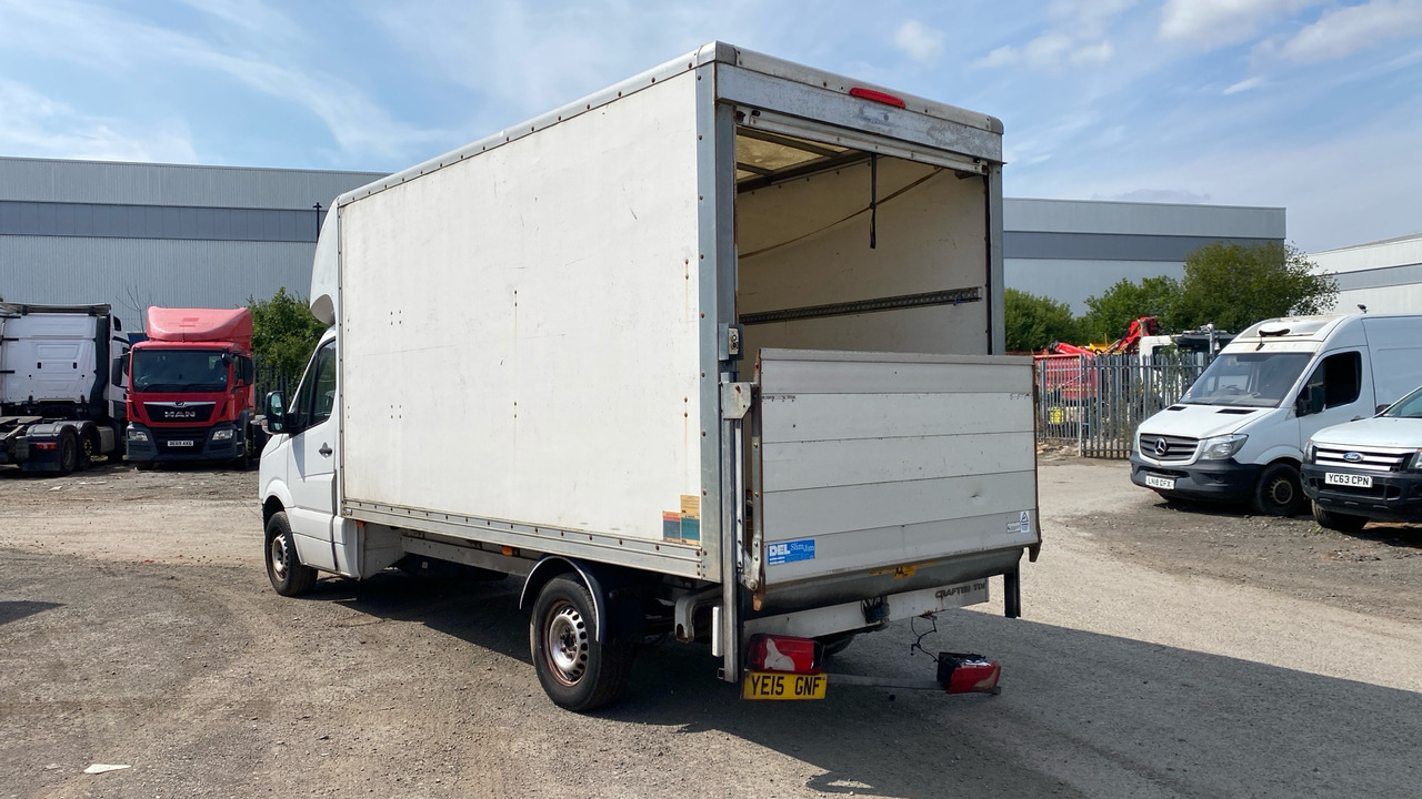Volkswagen Crafter CR35 2.0 TDI 109PS - Carrinha de contentor: foto 4 Volkswagen Crafter CR35 2.0 TDI 109PS - Carrinha de contentor: foto 4