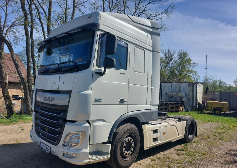 DAF XF 460 - Tractor: foto 2 DAF XF 460 - Tractor: foto 2