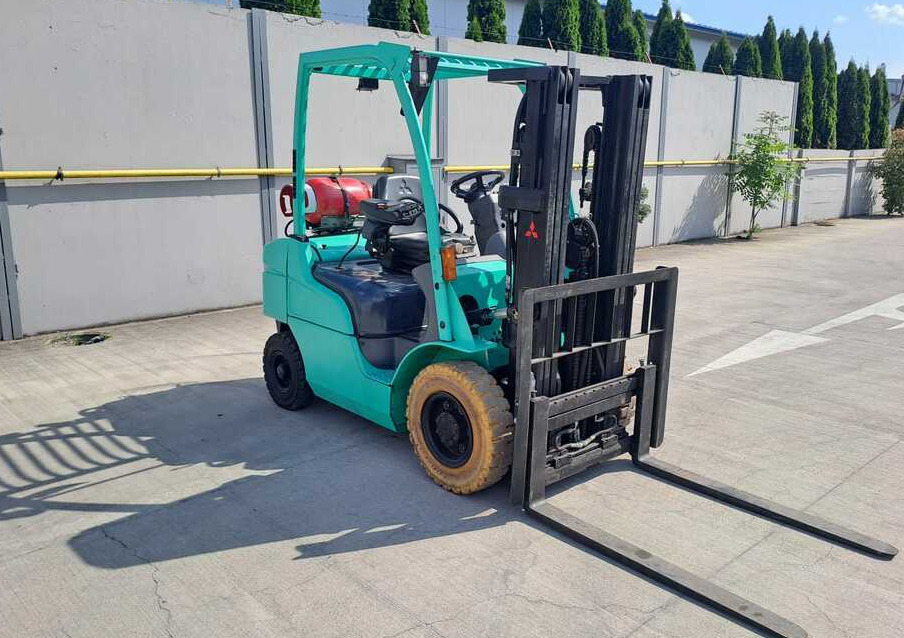 Mitsubishi FG25N - Empilhadeira a gás: foto 2 Mitsubishi FG25N - Empilhadeira a gás: foto 2