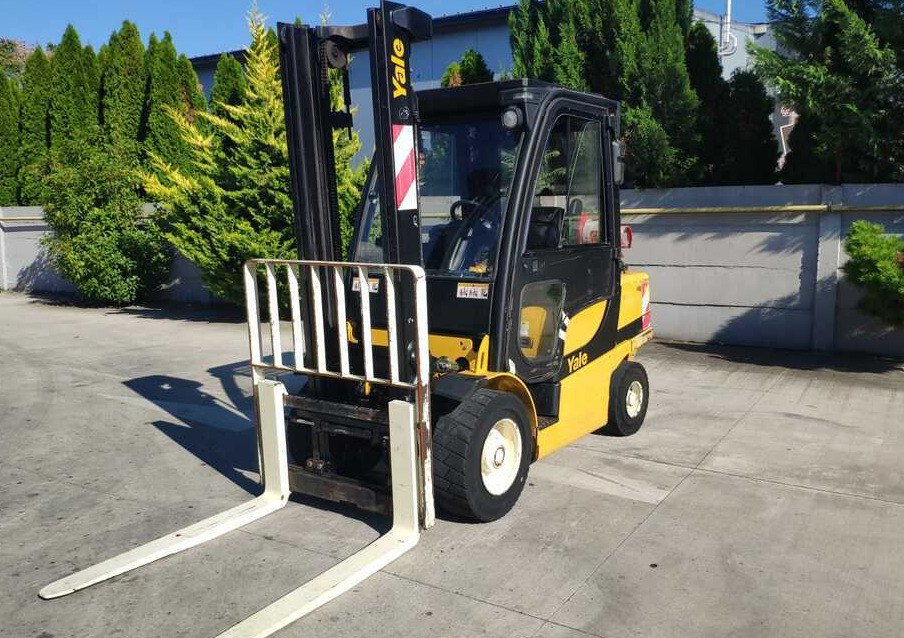 Yale GLP35VX - Empilhadeira a gás: foto 1 Yale GLP35VX - Empilhadeira a gás: foto 1