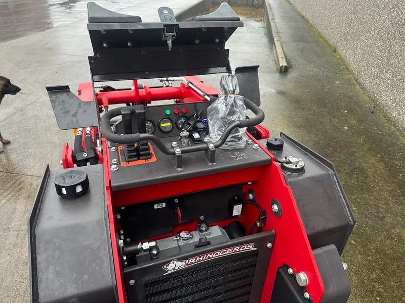 Rhinoceros KS925 - Buldôzer: foto 4 Rhinoceros KS925 - Buldôzer: foto 4