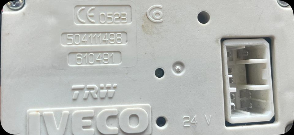 IVECO Stralis 450 Zentralverrieglung Steuergerät 504111498 - Centralina electrónica por Camião: foto 2 IVECO Stralis 450 Zentralverrieglung Steuergerät 504111498 - Centralina electrónica por Camião: foto 2
