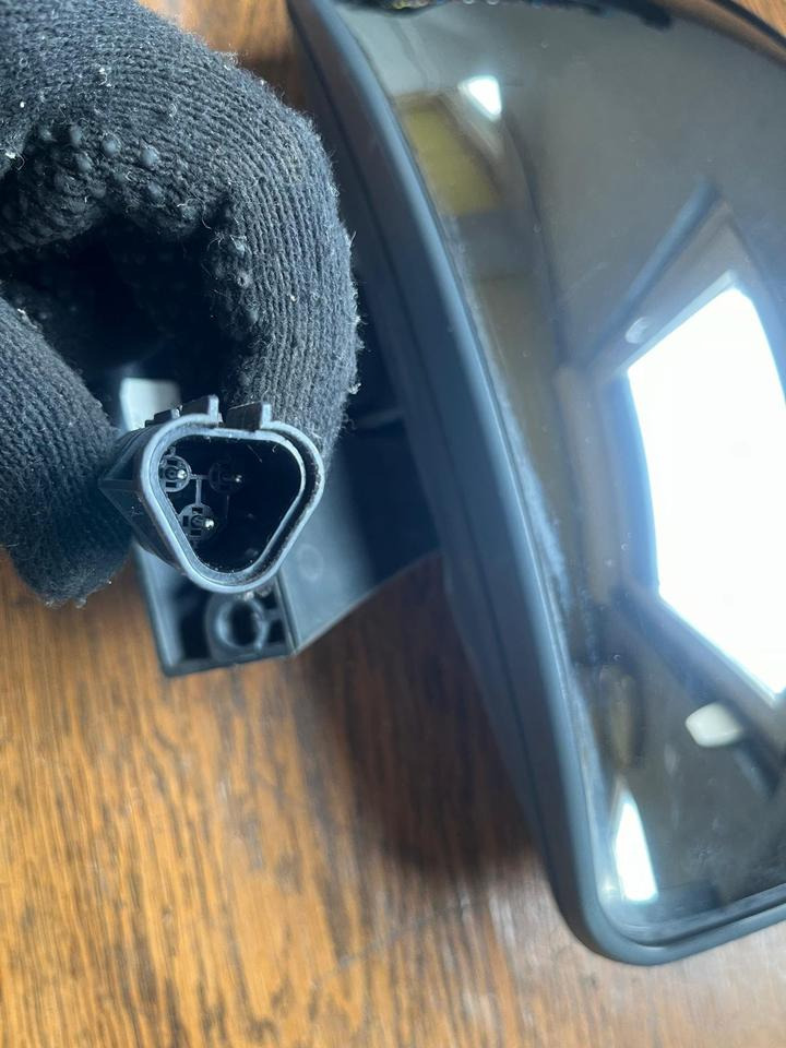 MAN Außenspiegel, Rampenspiegel elektrisch 81637306574 - Espelho retrovisor por Camião: foto 3 MAN Außenspiegel, Rampenspiegel elektrisch 81637306574 - Espelho retrovisor por Camião: foto 3