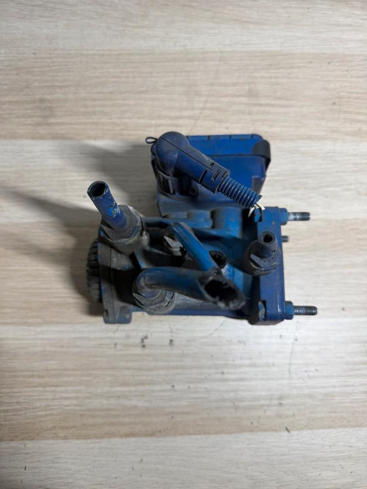 MAN KNORR-BREMSE EBS Ventil K000917 81.52301.6209 - Válvula por Camião: foto 3 MAN KNORR-BREMSE EBS Ventil K000917 81.52301.6209 - Válvula por Camião: foto 3