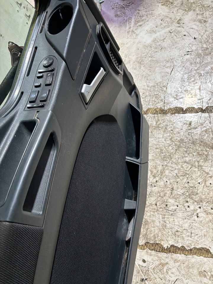 MAN TGL Fahrertür,grau Spiegel&Innenverkleidung Euro 5/6 LN 24 - Porta e peças por Camião: foto 5 MAN TGL Fahrertür,grau Spiegel&Innenverkleidung Euro 5/6 LN 24 - Porta e peças por Camião: foto 5