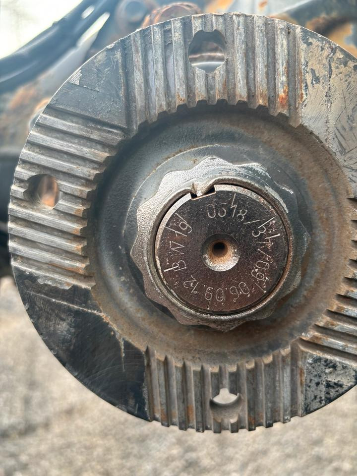 MAN TGM Hinterachse 37:9 von 18-Tonner - Eixo traseiro por Camião: foto 2 MAN TGM Hinterachse 37:9 von 18-Tonner - Eixo traseiro por Camião: foto 2