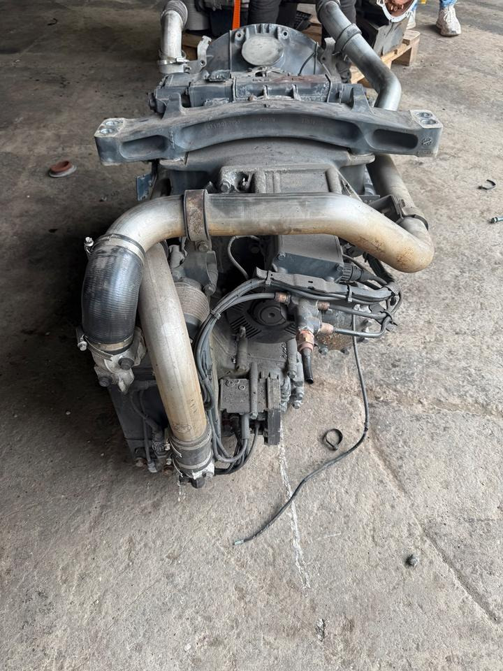 MAN TGX EU 6 Tipmatic Getriebe - Caixa de velocidade por Camião: foto 4 MAN TGX EU 6 Tipmatic Getriebe - Caixa de velocidade por Camião: foto 4