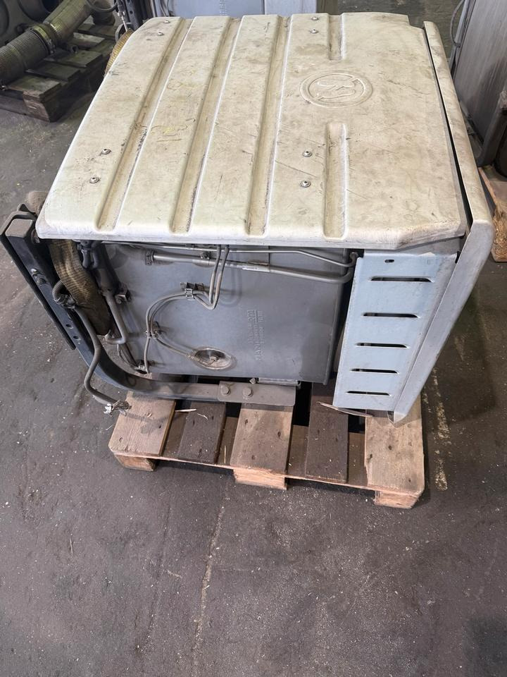 MAN TGX EU6 Auspuff Katalysator 81.1511036115 - Sistema de escape por Camião: foto 2 MAN TGX EU6 Auspuff Katalysator 81.1511036115 - Sistema de escape por Camião: foto 2