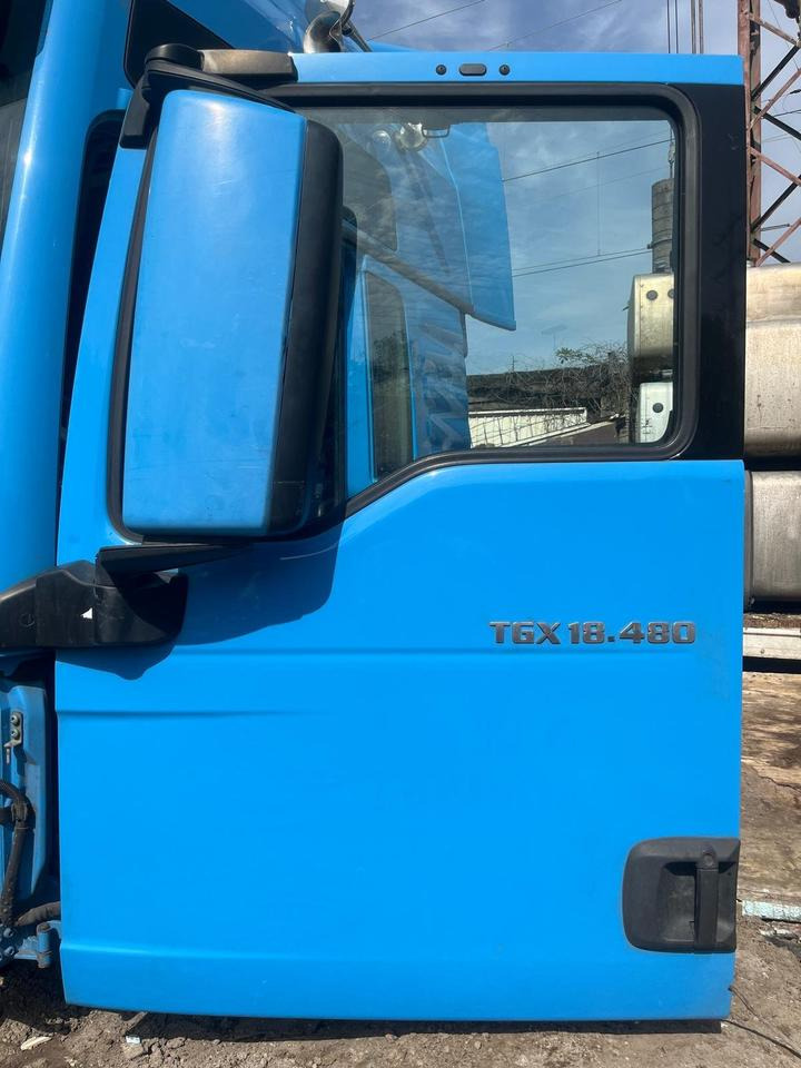 MAN TGX EU6 Fahrertür, Tür blau, Spiegel & Innenverkleidung - Porta e peças por Camião: foto 1 MAN TGX EU6 Fahrertür, Tür blau, Spiegel & Innenverkleidung - Porta e peças por Camião: foto 1
