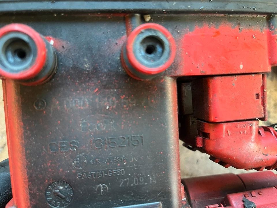 Mercedes Actros MP4 AdBlue Pumpe A0001405978 - Bomba de combustivel por Camião: foto 2 Mercedes Actros MP4 AdBlue Pumpe A0001405978 - Bomba de combustivel por Camião: foto 2