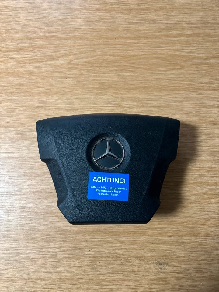 Mercedes Actros MP4 Lenkradairbag - Volante de direção por Camião: foto 1 Mercedes Actros MP4 Lenkradairbag - Volante de direção por Camião: foto 1